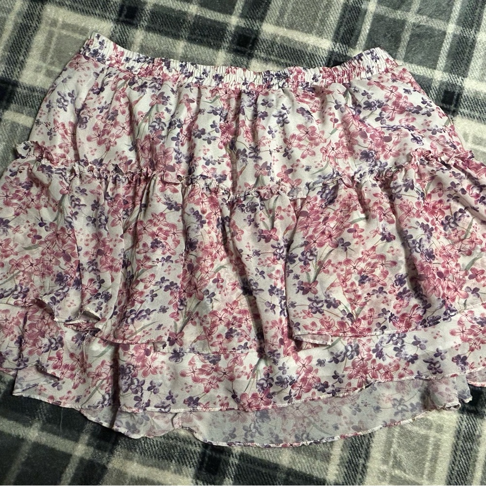 Floral mini skirt